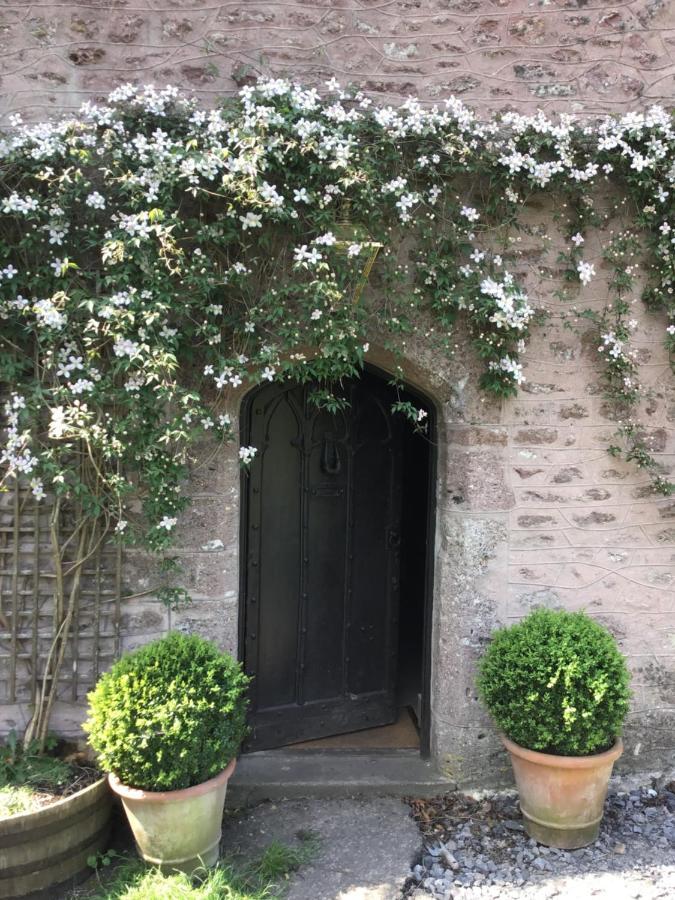 The Old Manor House Hotel Shepton Mallet Exterior photo